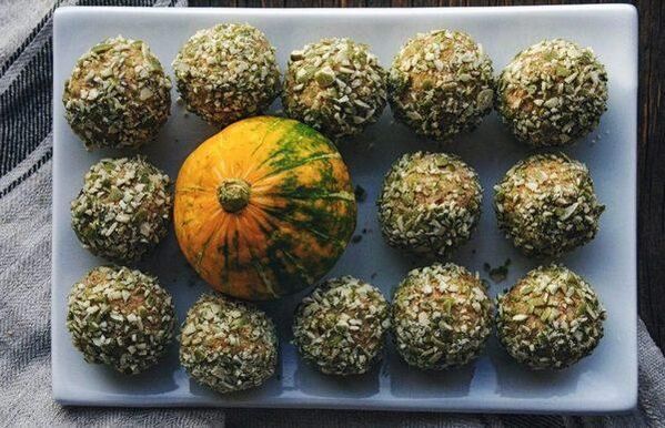 bolas de miel hechas de semillas de calabaza de prostatitis